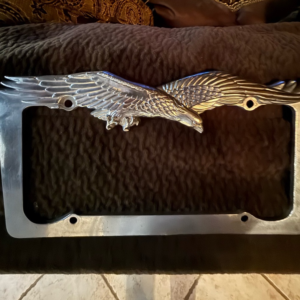 Vintage Silver metal band Eagle License Plate Frame holder all American !